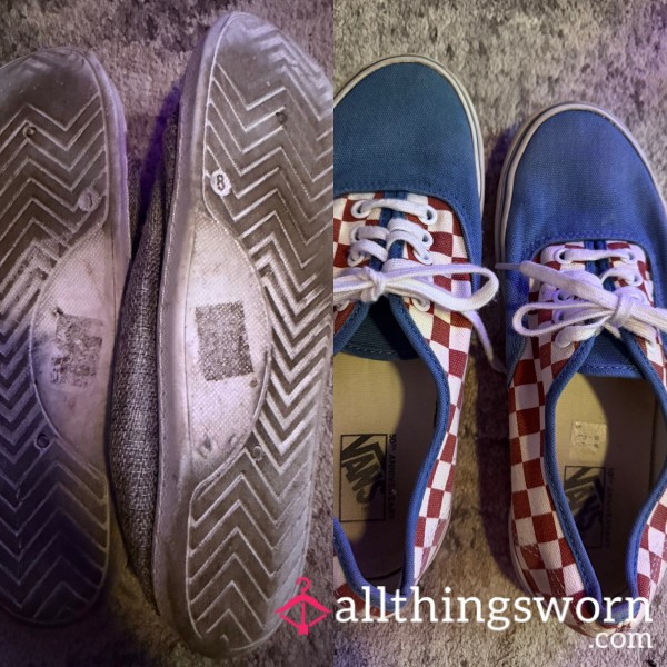 Dirty Vans - Size 8
