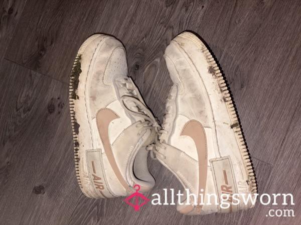 Dirty Well Loved Nike Trainers✨🦶