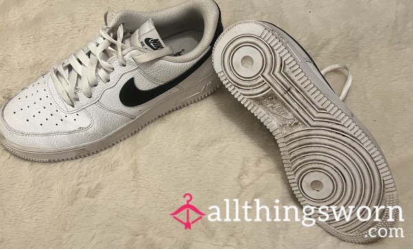 Dirty, Well-worn AirForce