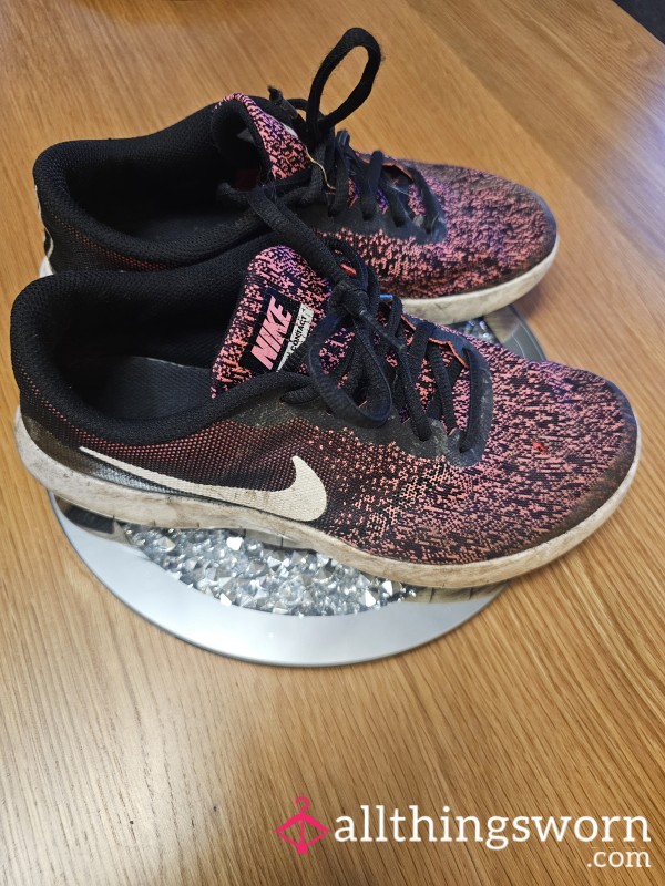 DIRTY... Well Worn, Size 5 Nike Trainers, Used In The Gym And On Many Walks