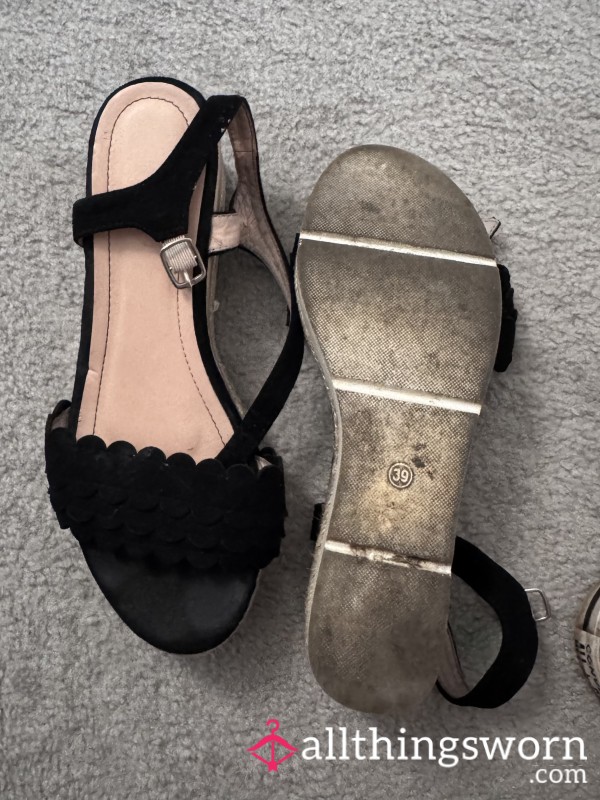 Dirty Well Worn Small Wedges 😈