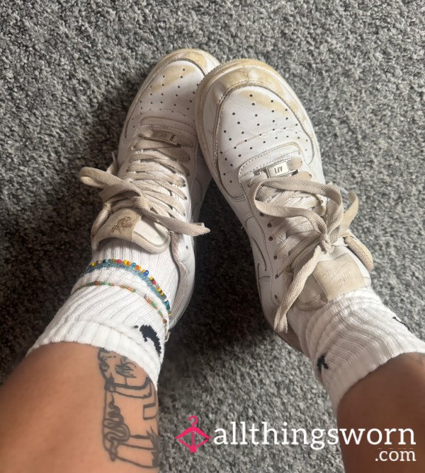 Dirty White Airforce 1’s