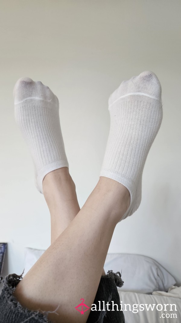 Dirty White Ankle Socks