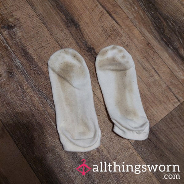 Dirty White Ankle Socks