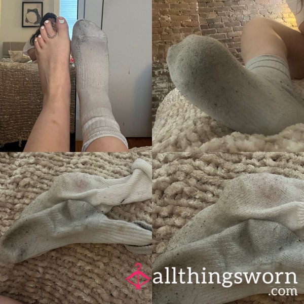 Dirty White Gym Socks 🧦