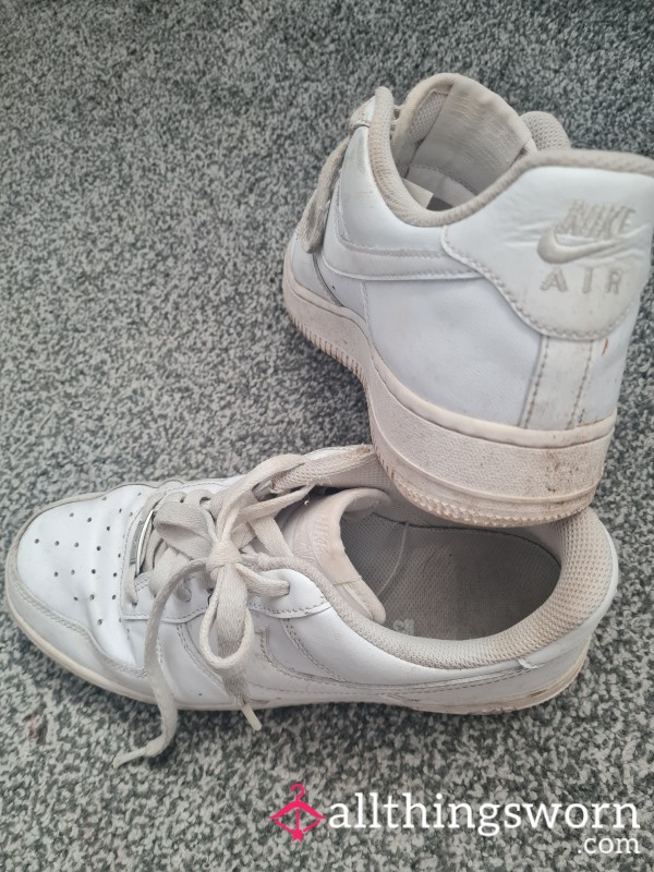Dirty White Nike Air Force 1s Size 6