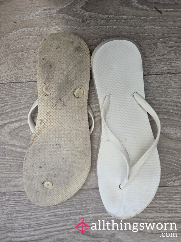 Dirty White Sandals