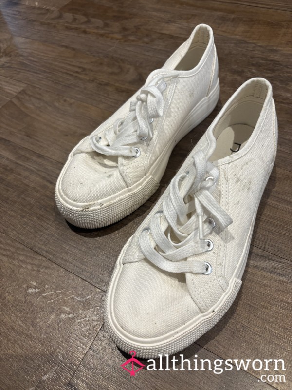 Dirty White Sneakers Trainers