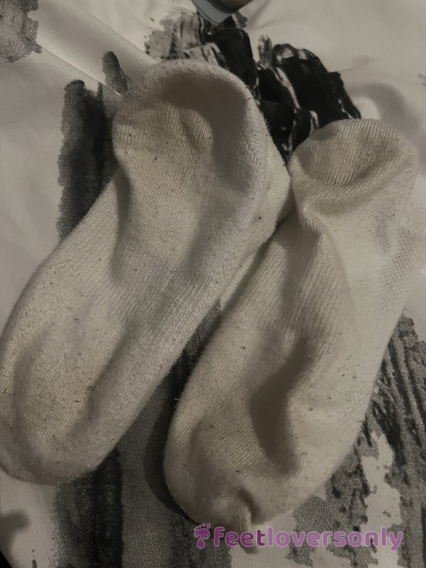 Dirty White Socks🤍