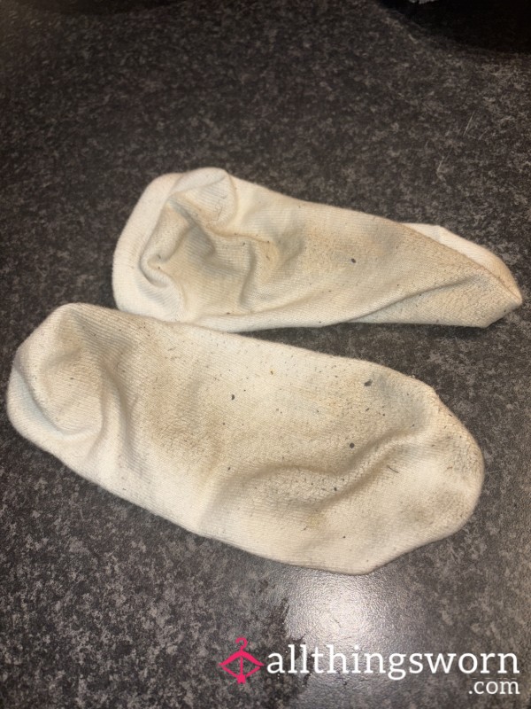 Dirty White Socks 🧦