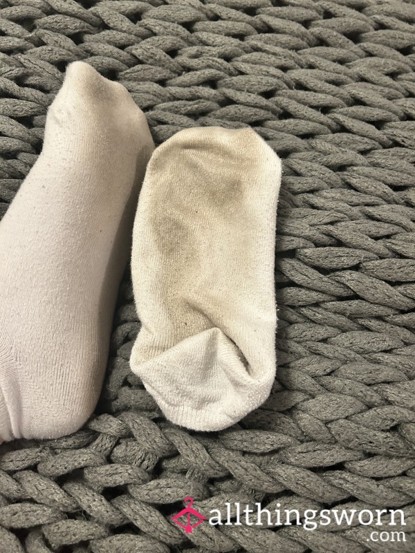 Dirty White Socks 🧦