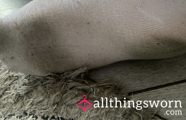 Dirty White Trainer Sock