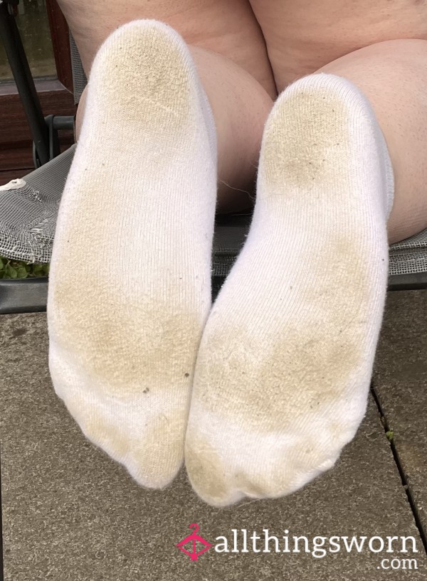 Dirty White Trainer Socks - InPost Locker Shipping Included