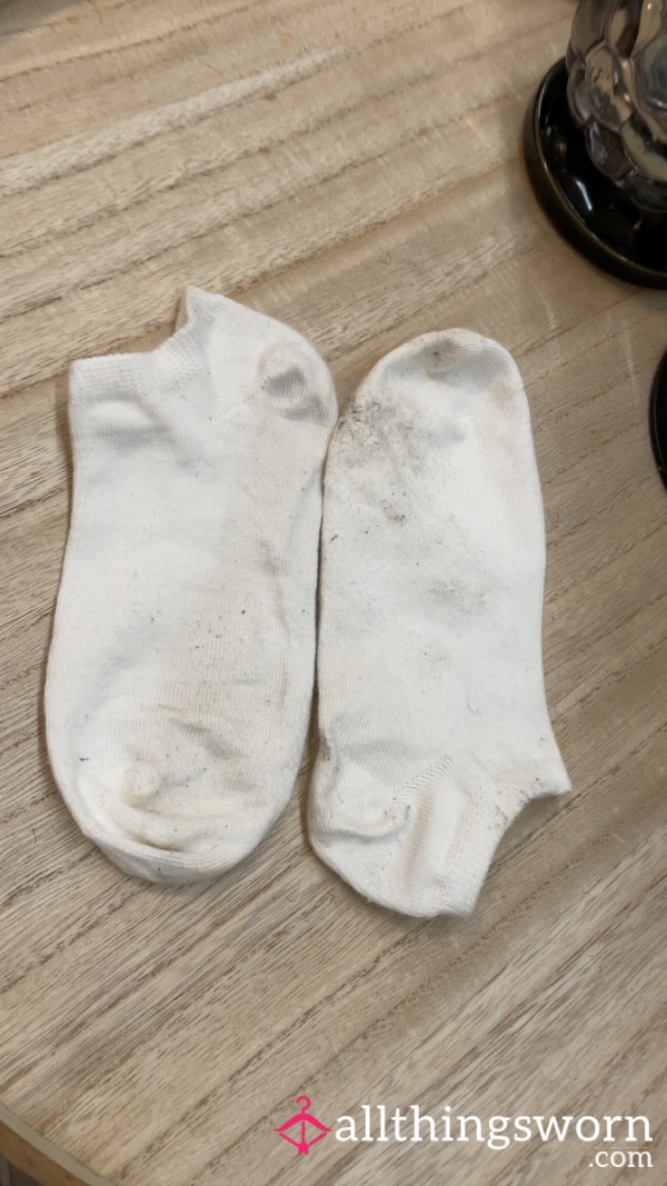 Dirty Whites Spoiled By My Princess Feet