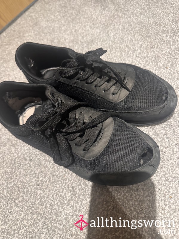 Dirty Work Shoes😈