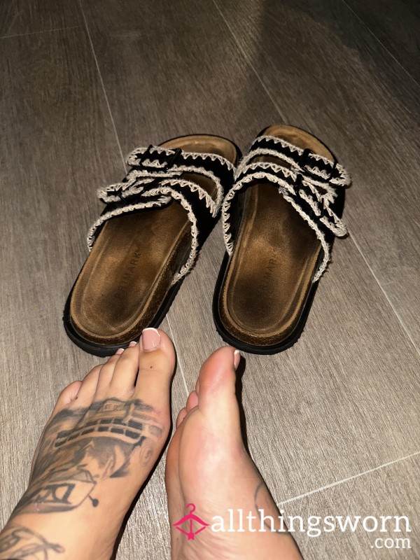 Dirty Worn Black Sole Sandals 🦶🏼
