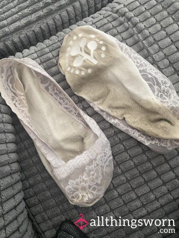 Dirty Worn Lacy Pump Socks