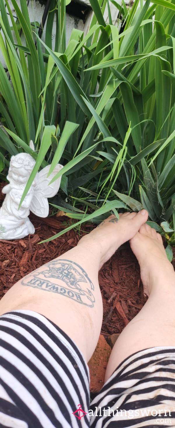 Dirty Yard Feet