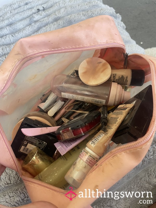 DISGUSTING OLD MAKEUP BAG