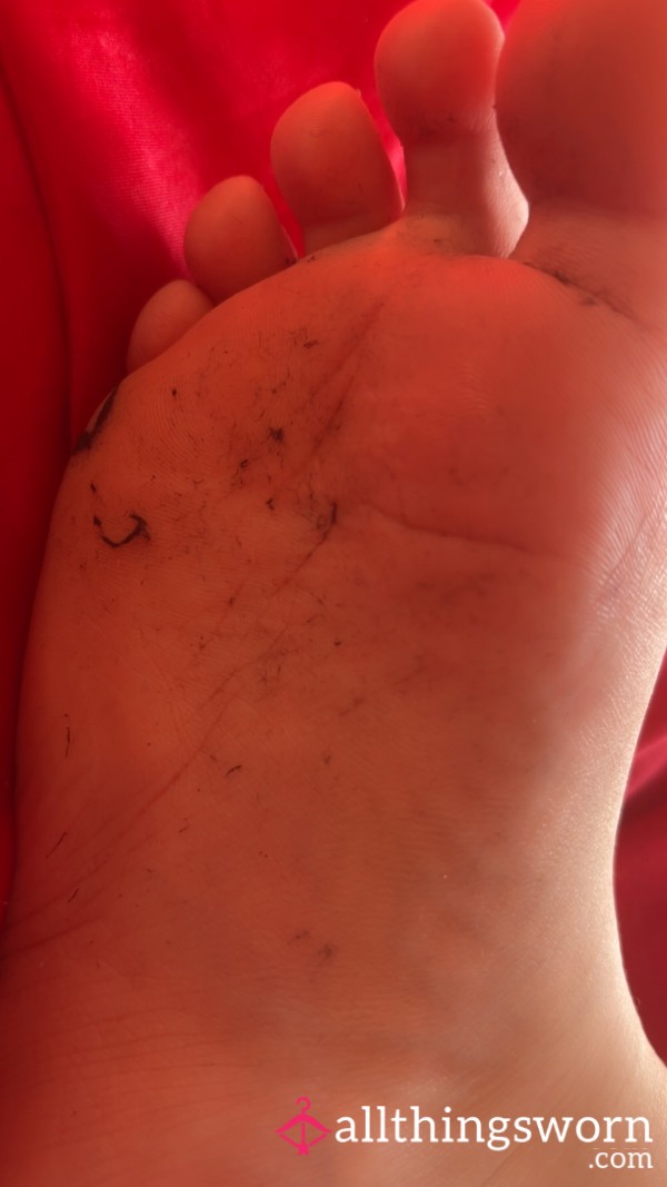 Disgusting Sweaty Smelly Foot/toe Dust🤢