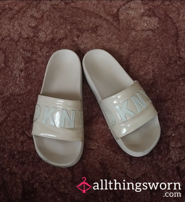 DKNY 3 Years Old, Sweaty, Cheesy Sent. Size 7 Uk