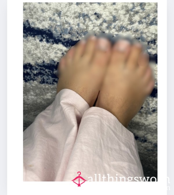 Do You Like Pretty TANNED Feet & FRENCH Toes👣💁🏽‍♀️
