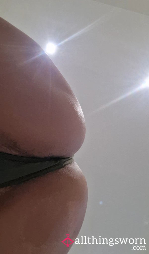 Doing My Squats Over Your Face In Nothing But A Thong!🤪