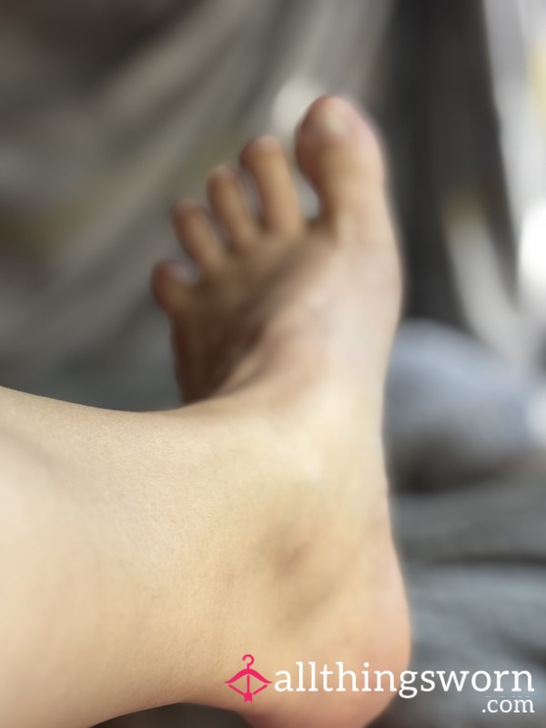 Dominating Mistresses Feet Pics At Home