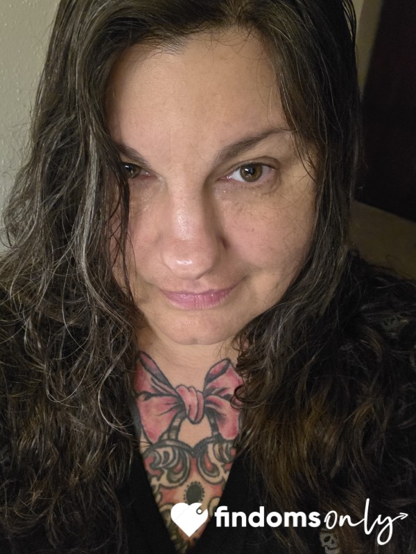 Don't You Want To See All Of My Tattoos? You'll Receive 10 Pictures Scantily Clad. Give It To Me You Pigs.