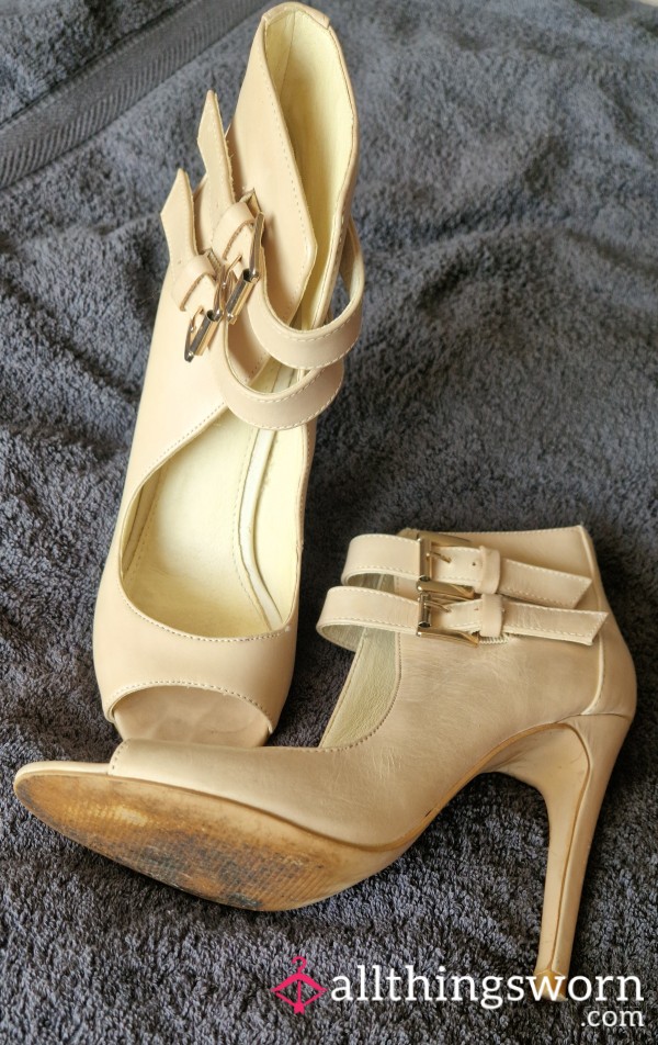 Double Buckled & Dirty – My Favourite Seduction Heels