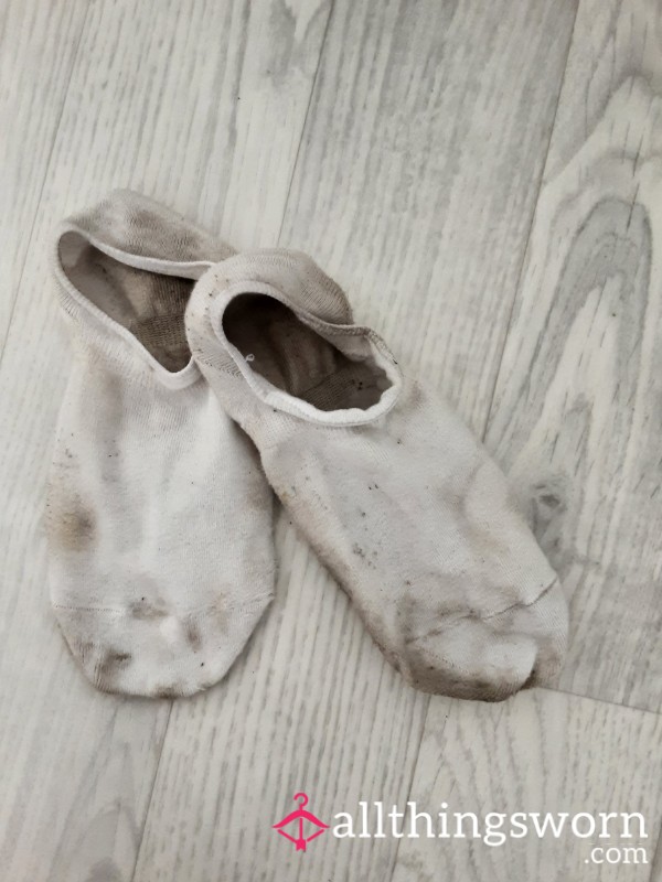 Double Duty Dirty Whites 🧦 Gym + 7mile Walk