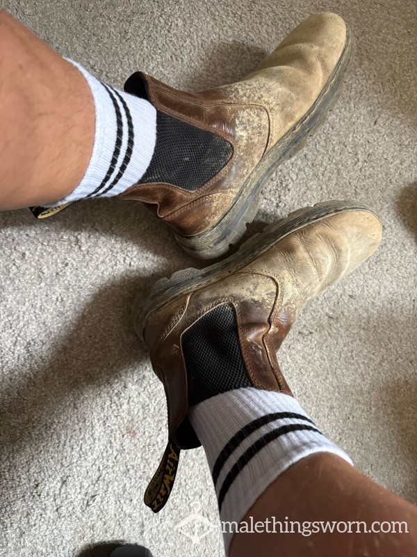 DR. MARTINS AIRWAIR BOOTS DARK BROWN OUTDOOR SKUNKED FILTHY BOOTS 🥾