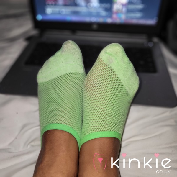 “Drenched In Sweat 💦 Sniff My Worn Socks