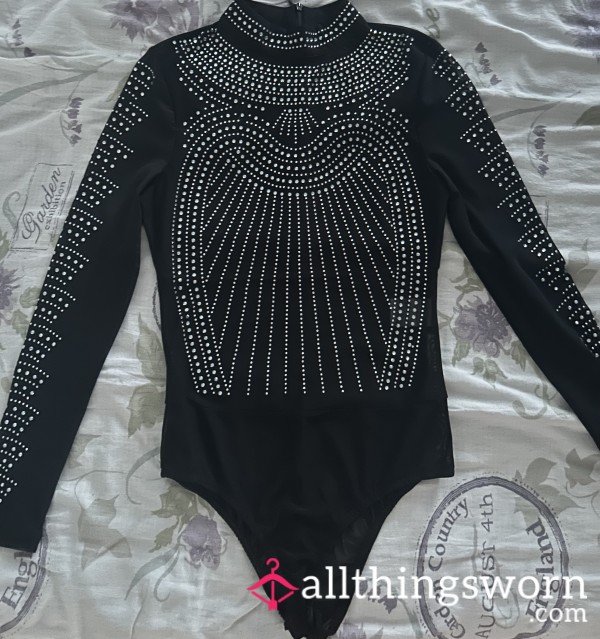 Dripping In Sparkles. Made To Turn Heads. Bedazzled Bodysuit 🤩