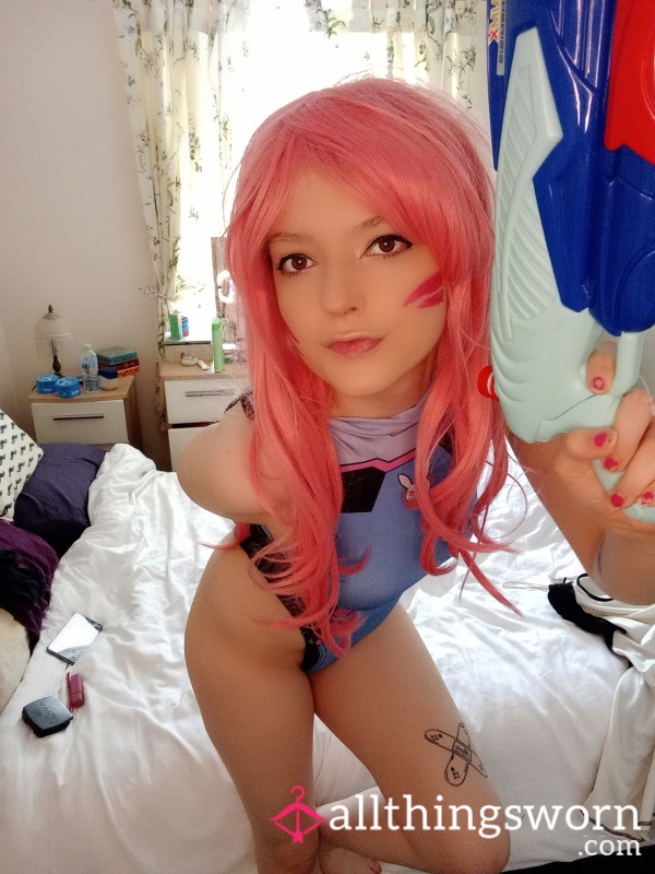 Dva Swimsuit Photo Set