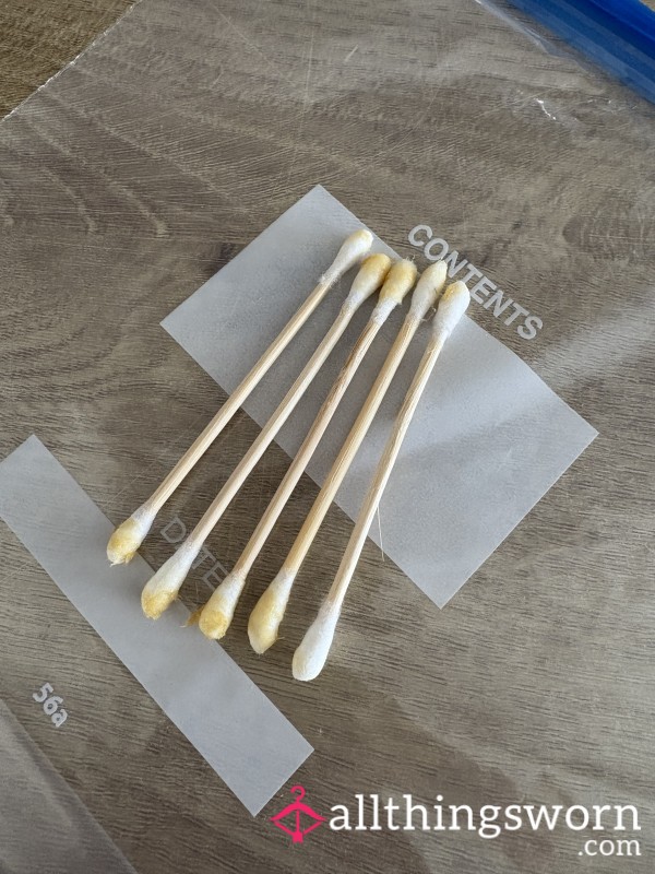 Ear Wax Cotton Buds / Q Tips!