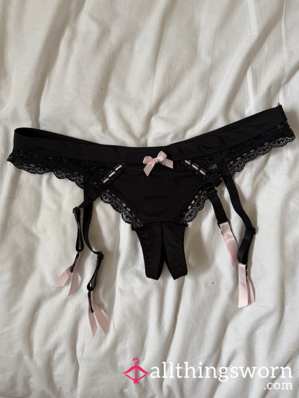 🩷🖤Crotchless Black Thongs🖤🩷