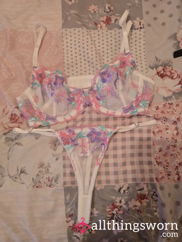 Ehite Thong And Bra With Coloured Flower Detailing
