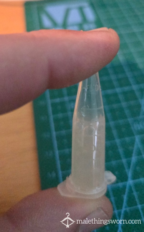 Eine Ladung Von Meinem Frisch Produziertem Sperma / A Load Of My Freshly Produced Sperm.