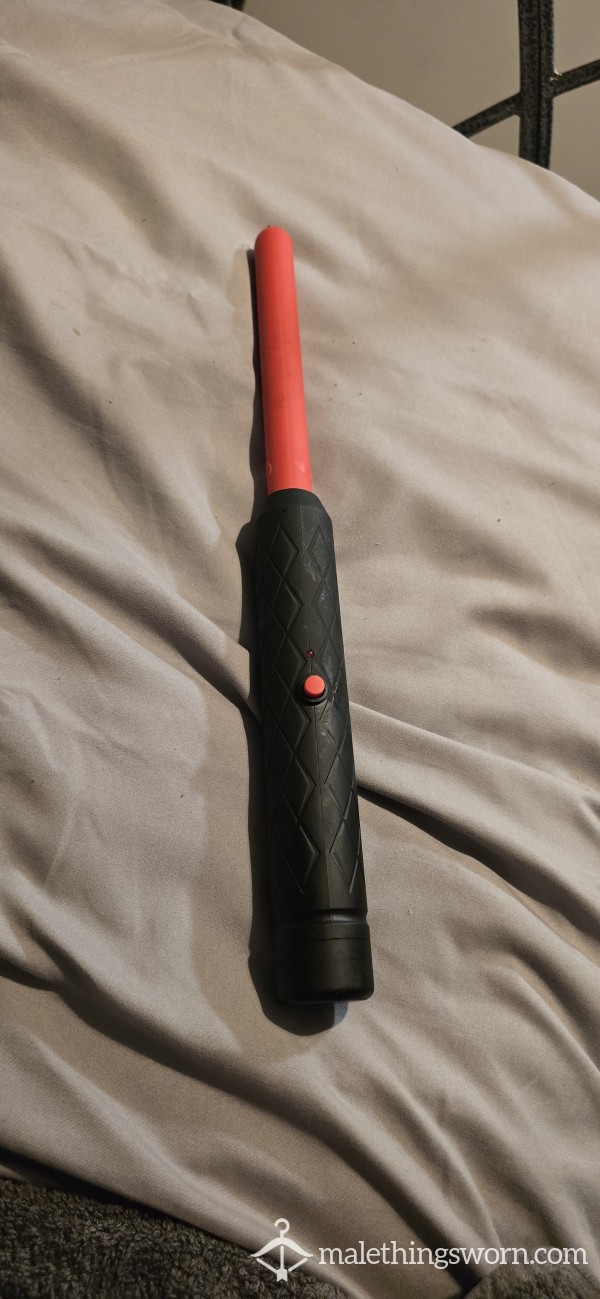 Watch Me Shock My Bits With My New Wand