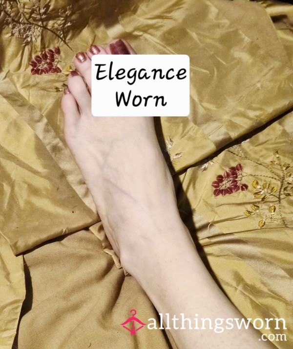 Elegance Worn: The Ultimate GFE Glimpse