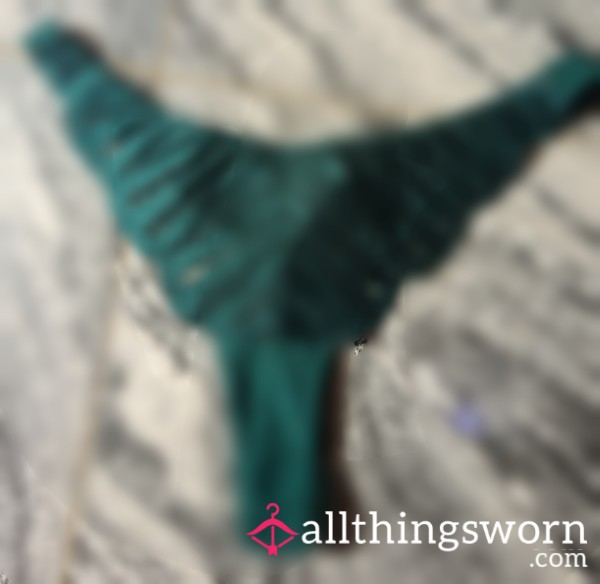 Elegant Lace Lingerie – Close-Up Details & Soft Tease