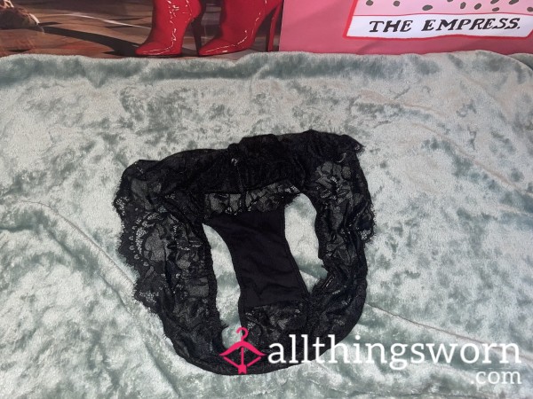 Elegant Lacy Black Panties – S**y & Sophisticated