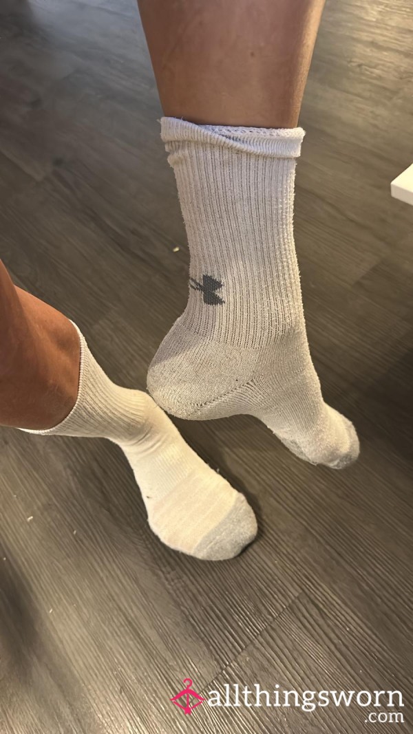 👟🧦Eliza’s Under Amour Gym 🧦 👟