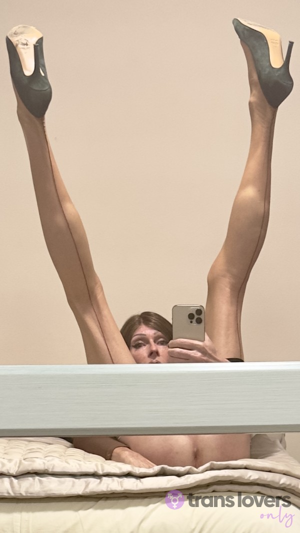 Enjoy The View 🦵🦵💋💋💋💋