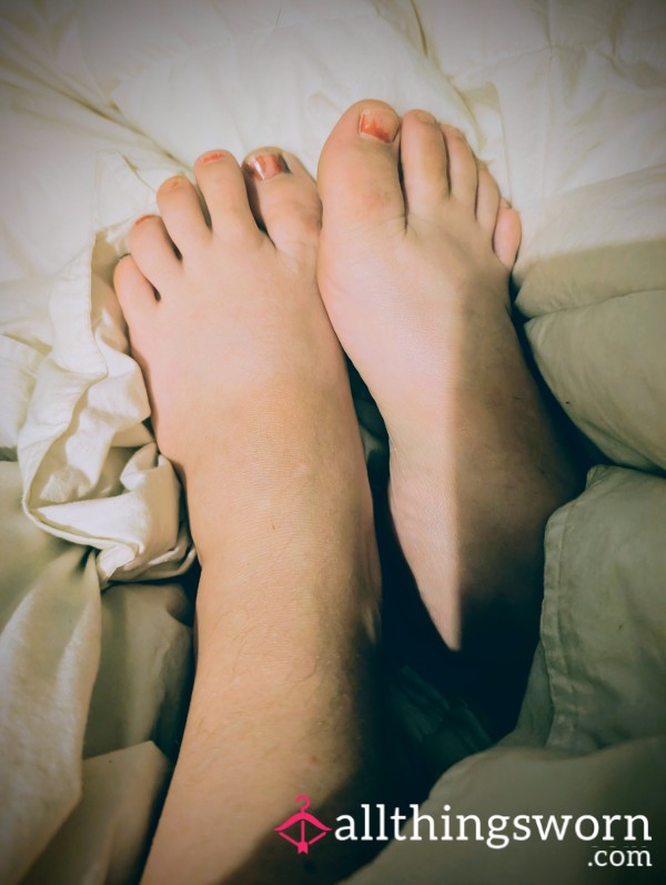 Erotic Foot Ma**age With Aloe Vera And Soapy Oil - 6 Minutes