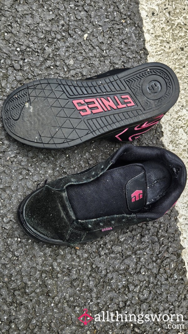 Etnies Sk*te Shoes Well Worn Smelly