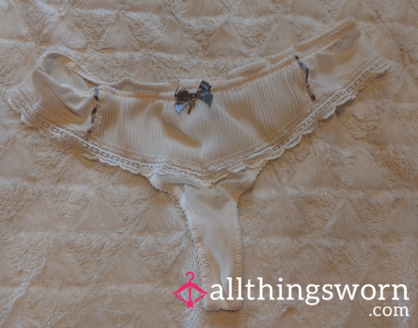 €25 Wear And €10 Extra Per Day