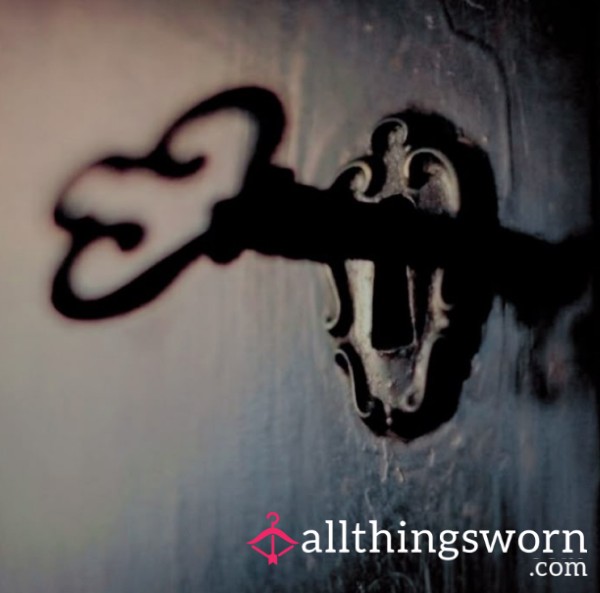 Experience This Locktober With A Teenage Brat 😈🗝️