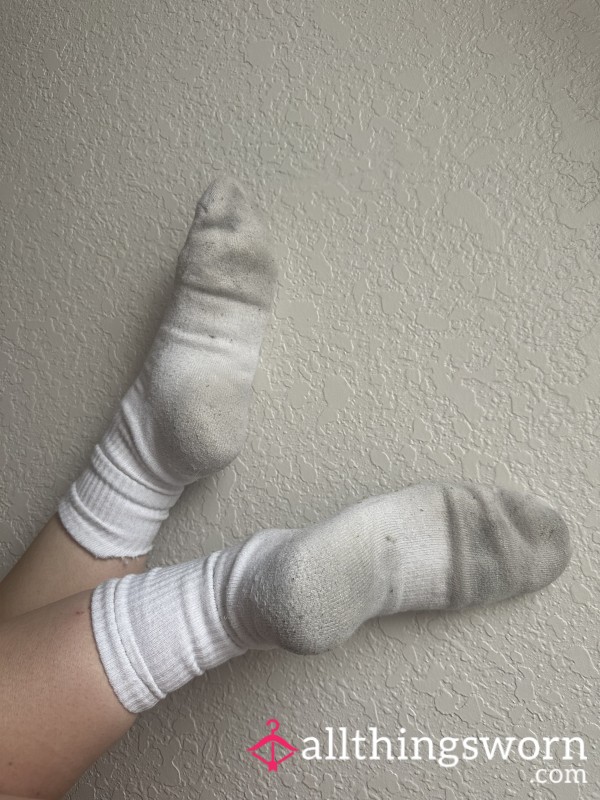 Extended Wear, White Crew Socks